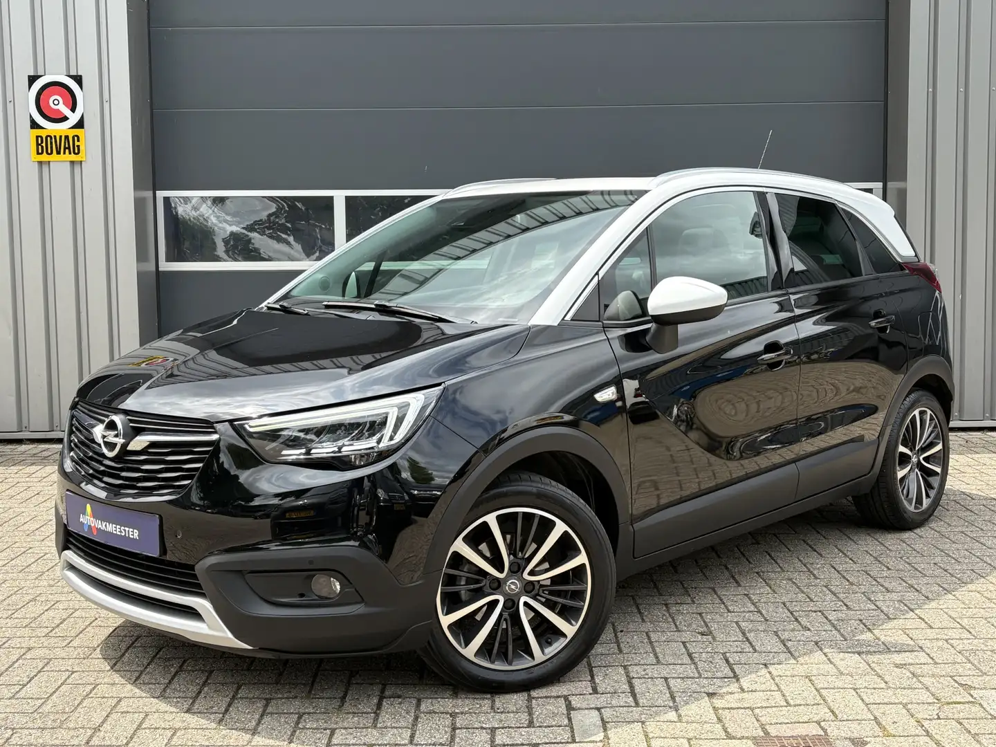 Opel Crossland X 1.2 Turbo Ultimate Automaat | Pano | Leder | Navi Noir - 1