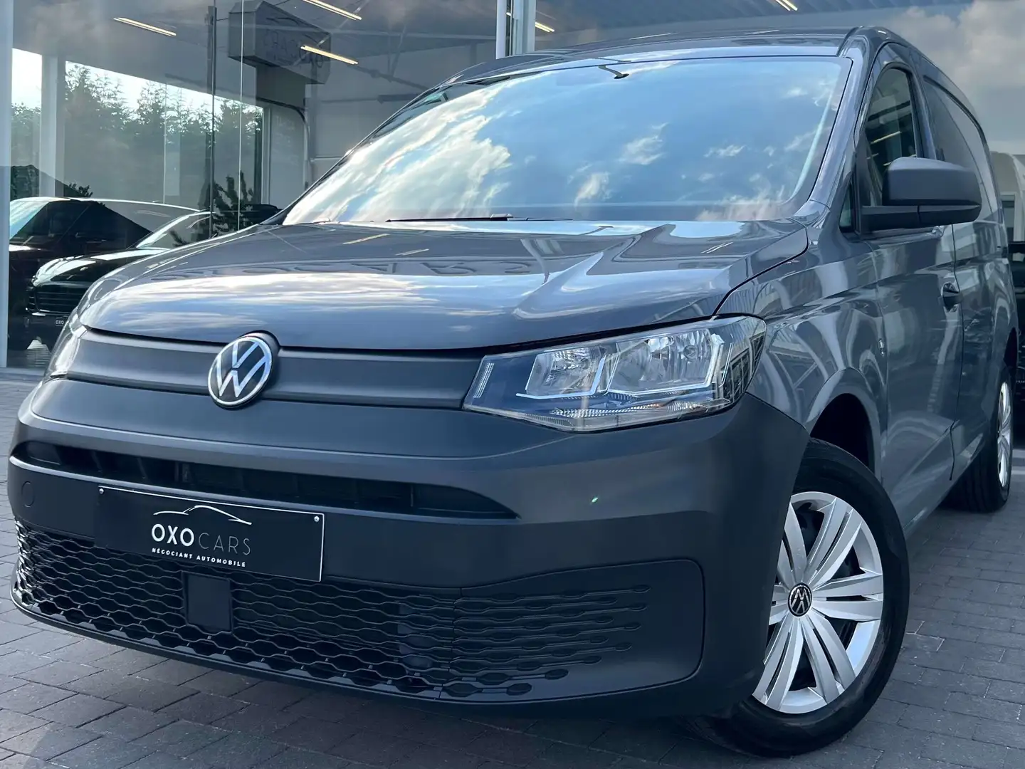 Volkswagen Caddy MAXI LONG / 1.5TSI / Boite Auto / Cruise / PDC / Gris - 1