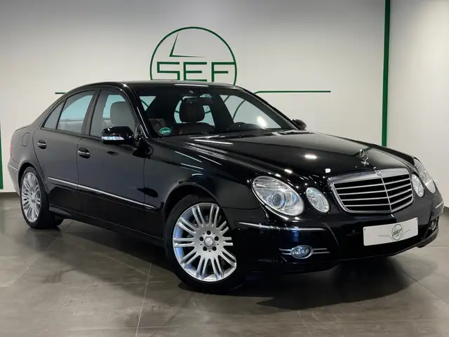 Mercedes-Benz E 500 * 4-Matic * Avantgarde * GPS * Garantie 12 mois *
