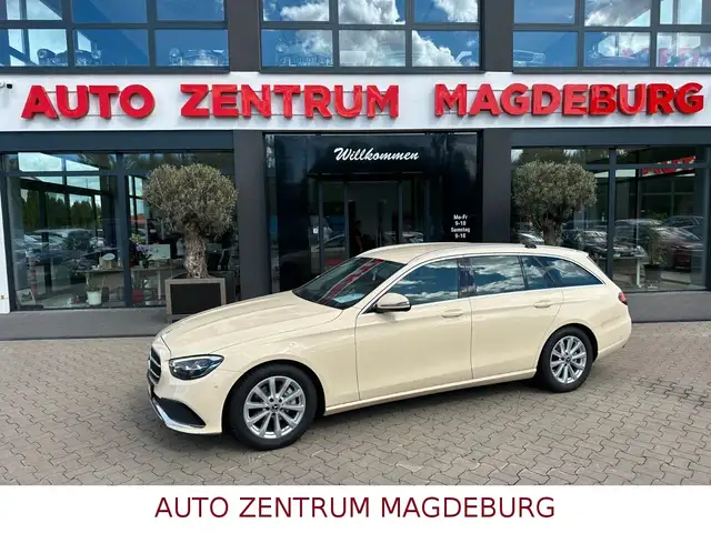 Mercedes-Benz E 200
