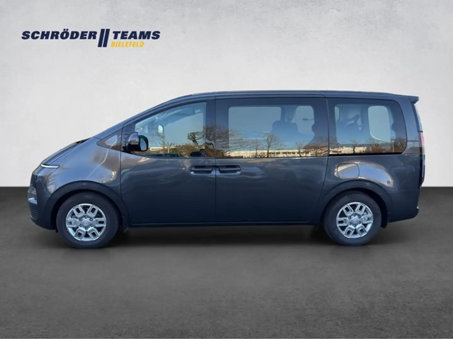 Hyundai STARIA 2.2 CRDi DCT Trend NSCC/VIRTUAL/NAVI Grau - 2