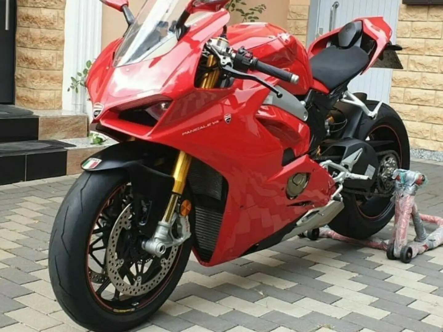 Ducati Panigale V4 S Red - 2