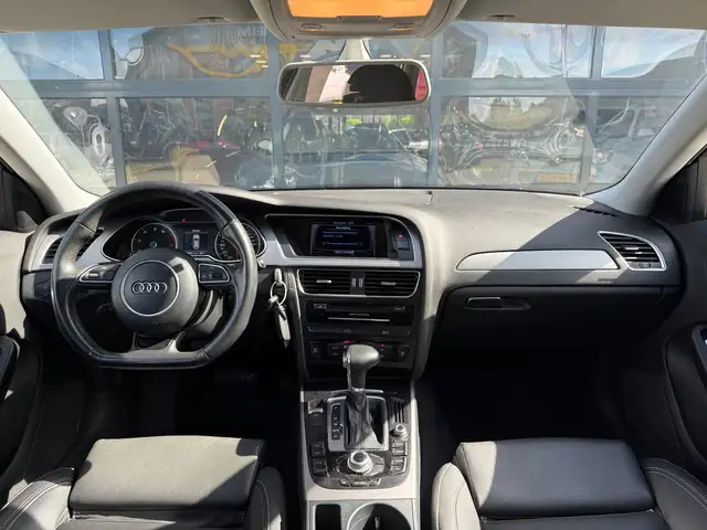 Audi A4 view 3