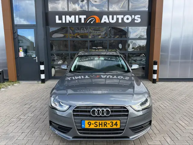 Audi A4 view 6