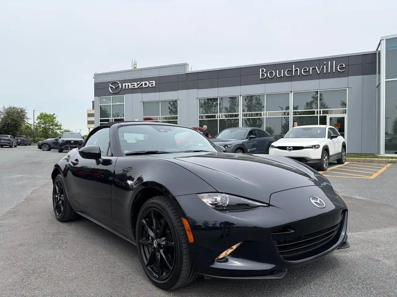 Mazda MX-5 Miata снимка Mazda MX-5 Miata