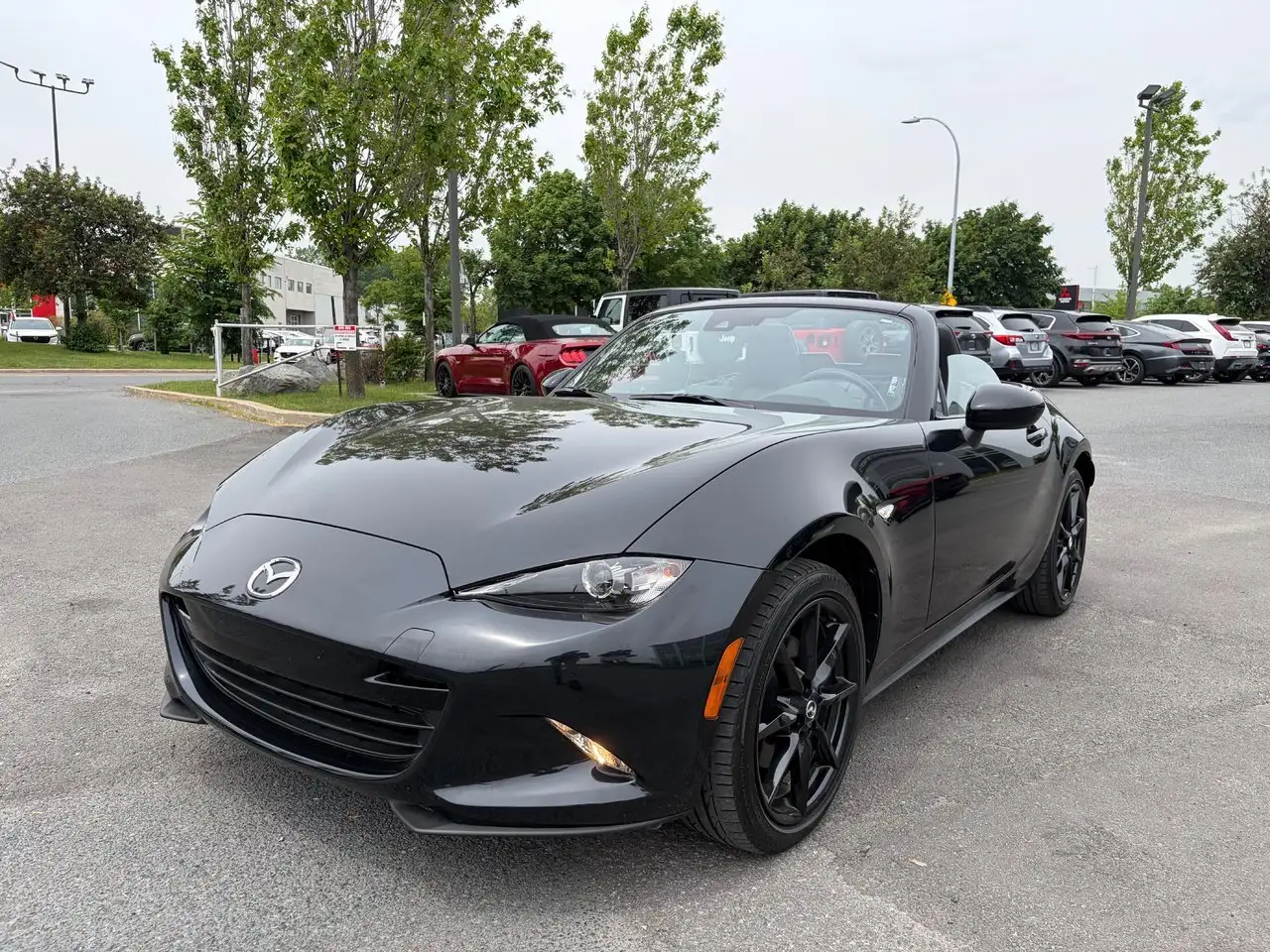 Mazda MX-5 Miata снимка Mazda MX-5 Miata