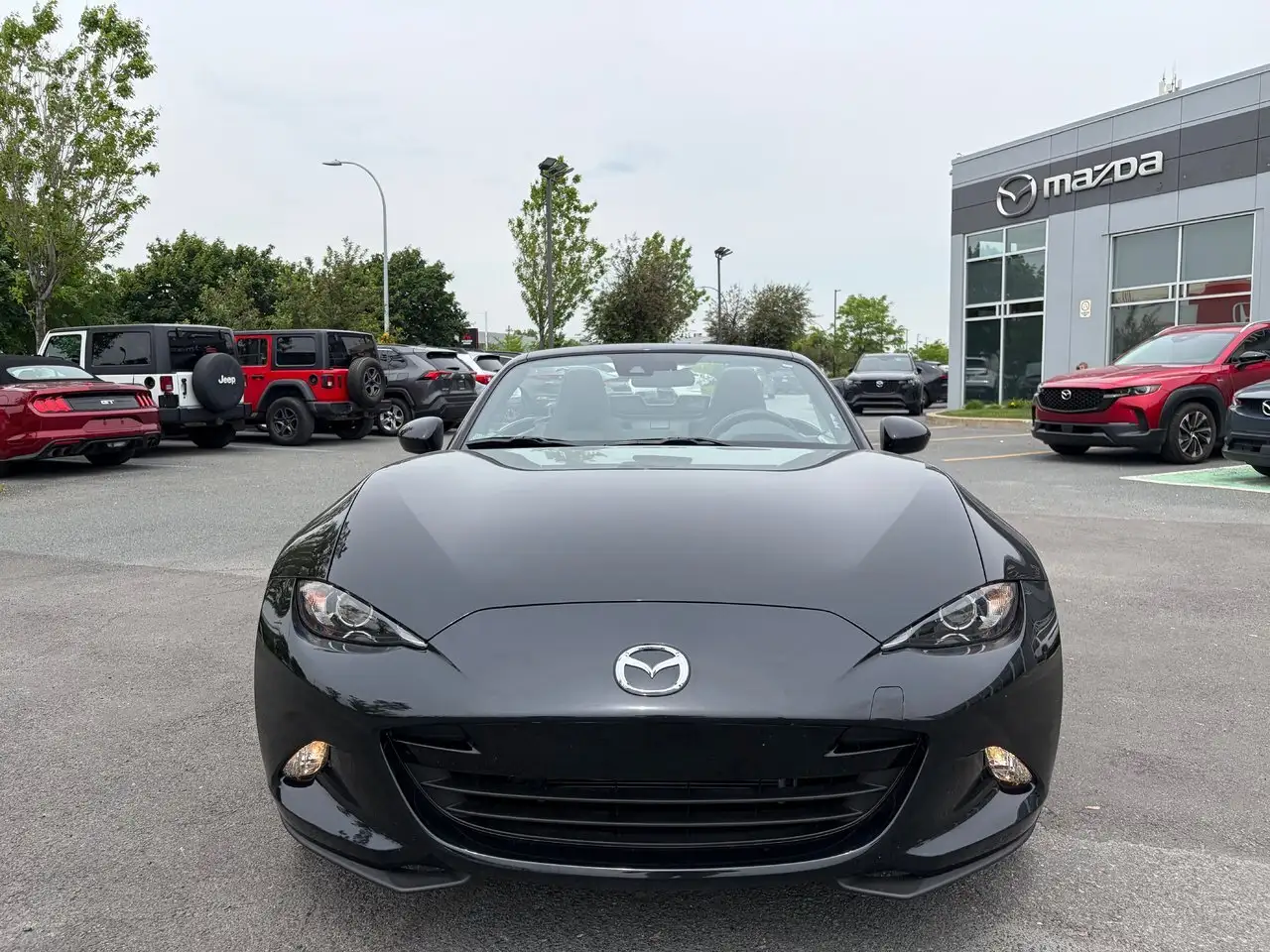 Mazda MX-5 Miata снимка Mazda MX-5 Miata