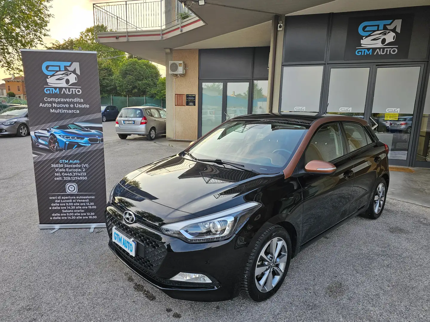 Hyundai i20 Grau - 1