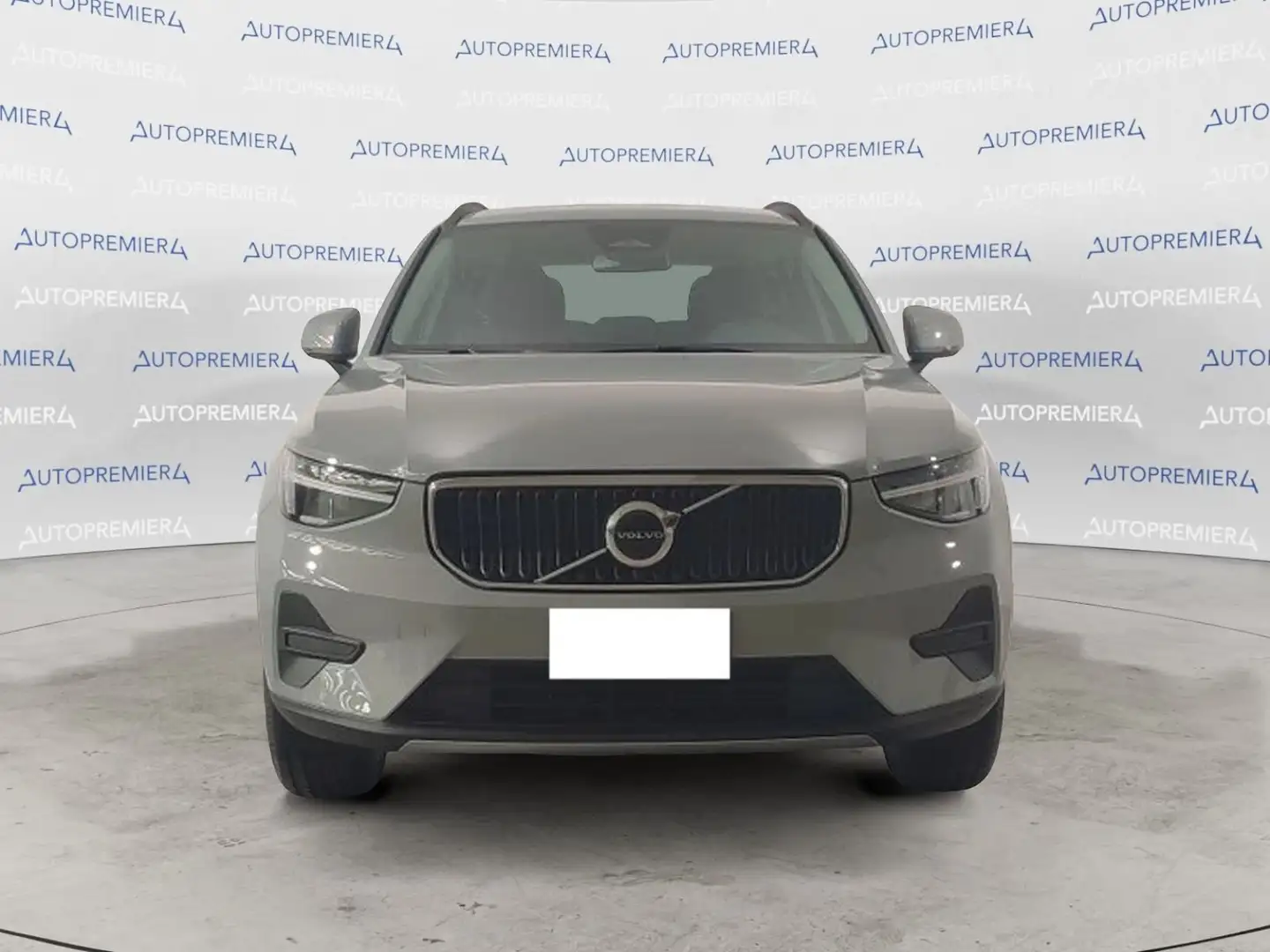 Volvo XC40 XC40 B3 automatico Essential oltre oneri finanzia Gris - 2