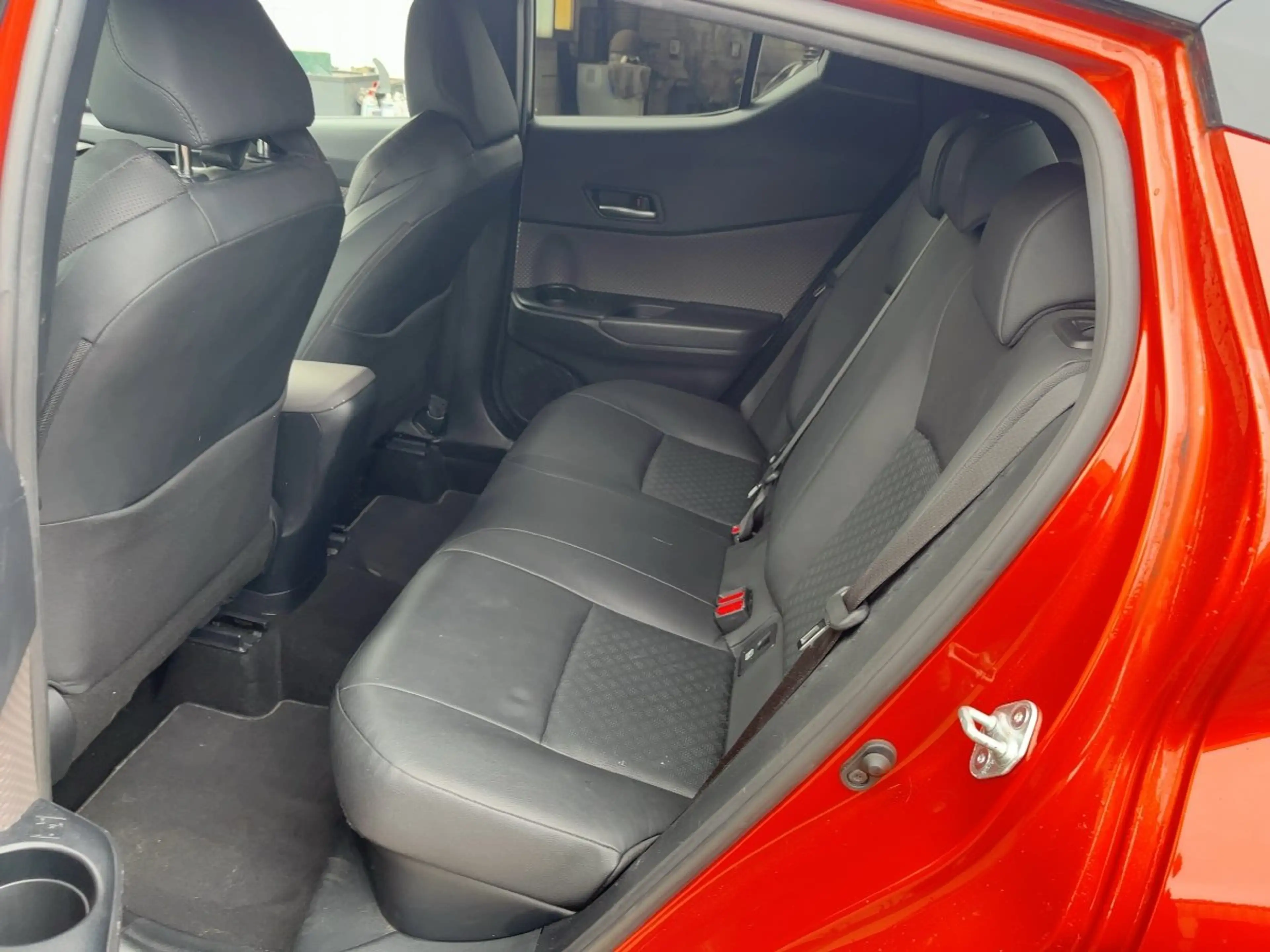 Toyota C-HR 2.0 Hybrid Orange Edition Navi*JBL*ACC*KAM — photo 11