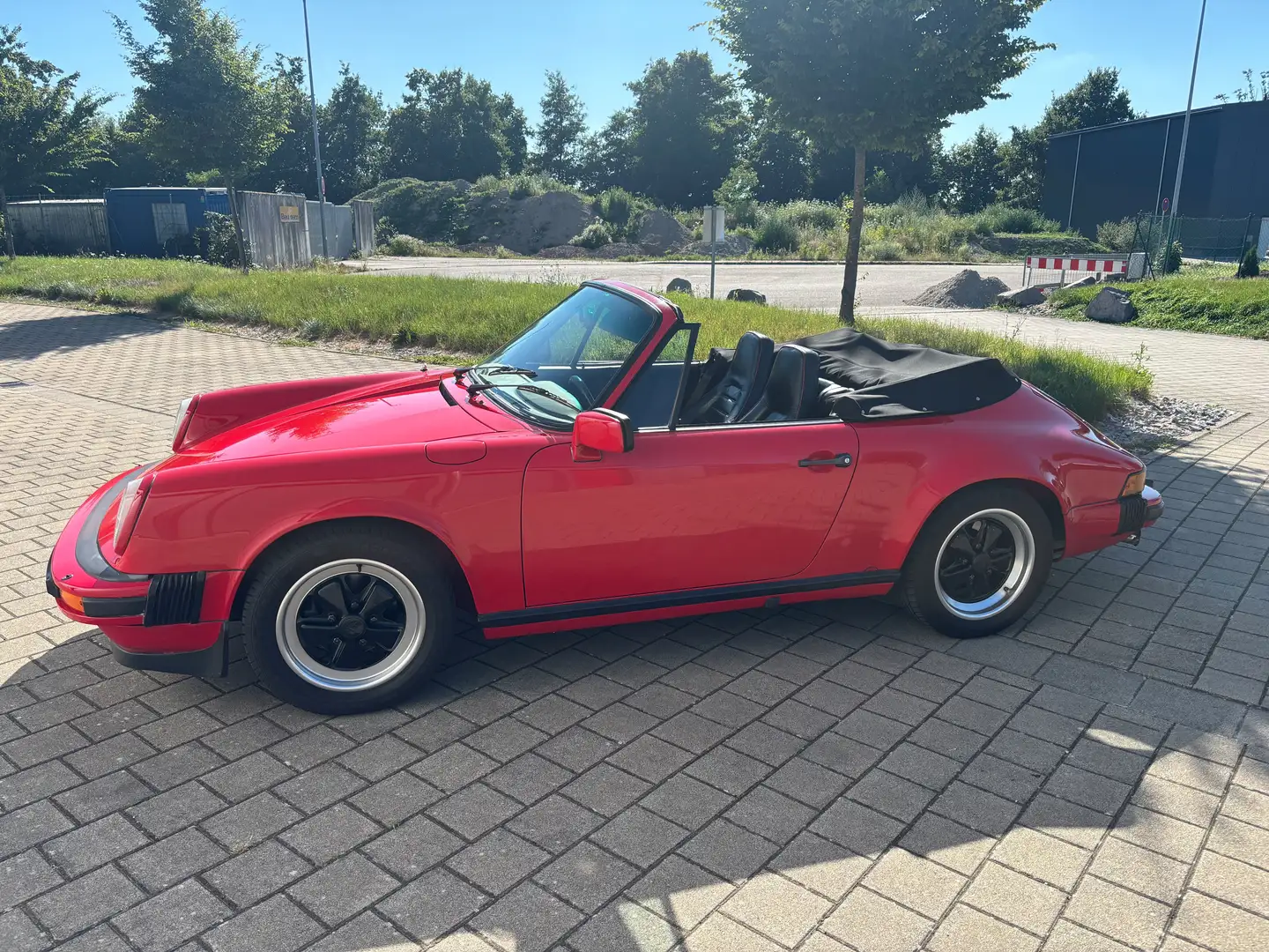 Porsche 911 911 Carrera Cabriolet Rot - 2