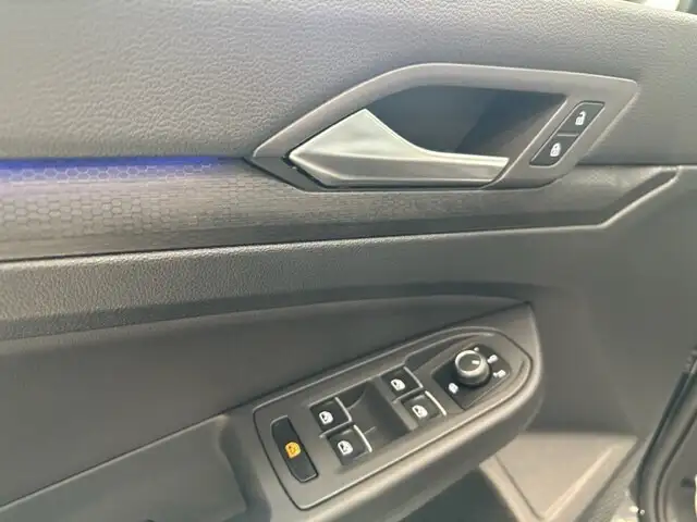 Volkswagen Golf view 15