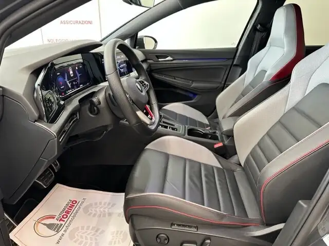 Volkswagen Golf view 13