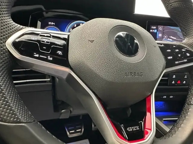 Volkswagen Golf view 22