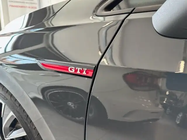 Volkswagen Golf view 8