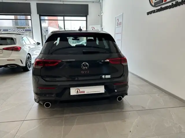 Volkswagen Golf view 5