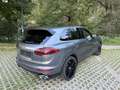 Porsche Cayenne II S PHEV Hybrid Aut. Grau - thumbnail 4