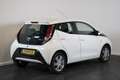 Toyota Aygo 1.0 VVT-i x-play Lichtmetalen velgen | Achteruitri Wit - thumbnail 3