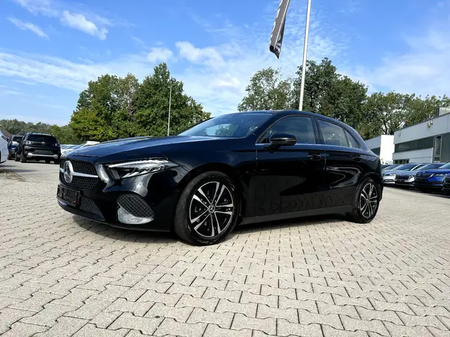 Mercedes-Benz A 200 *LED Navi Leder Kamera Sitzh. DAB Alu PDC*