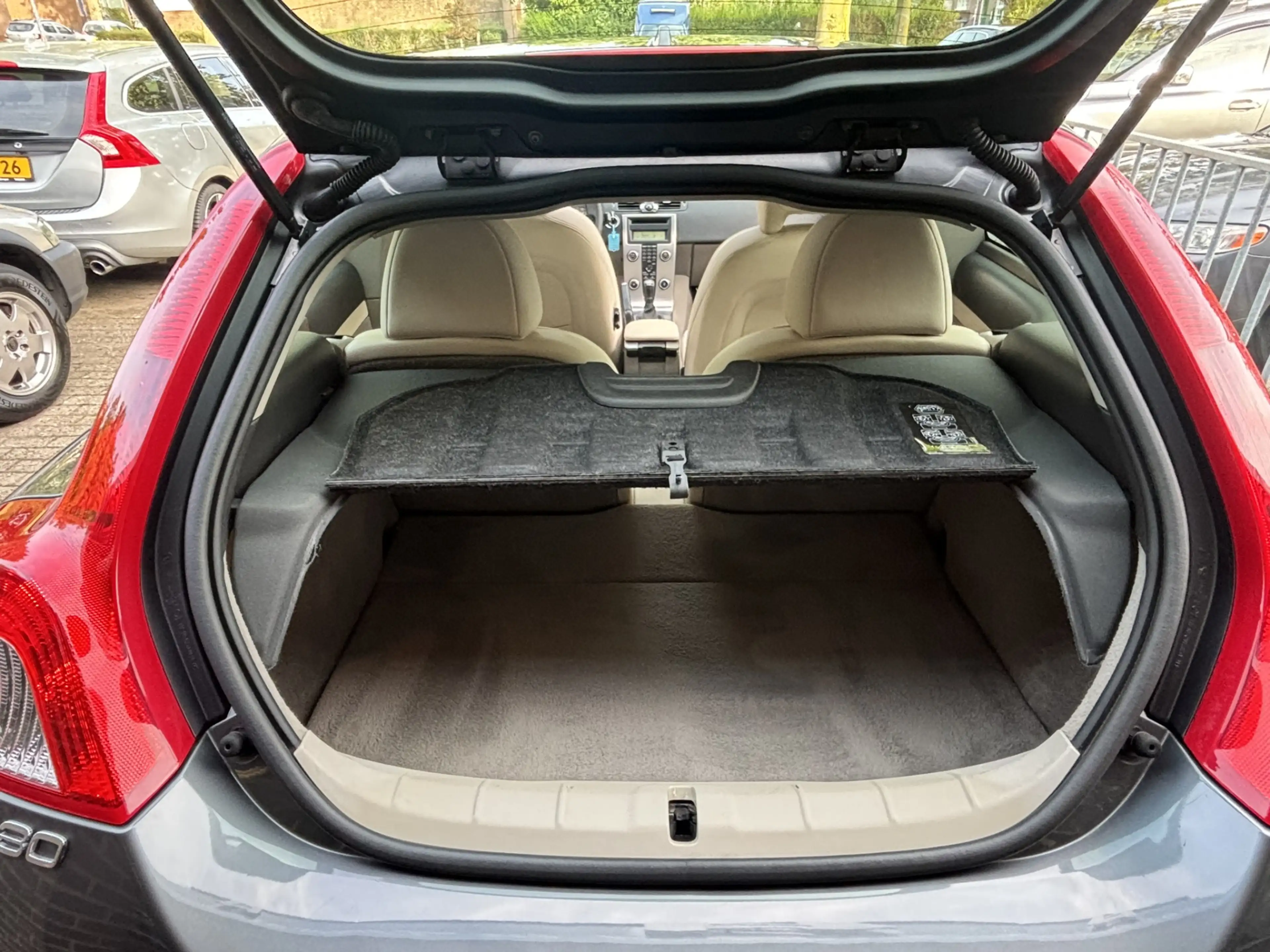 Volvo C30 1.6 Momentum Leder Schuifdak — photo 7