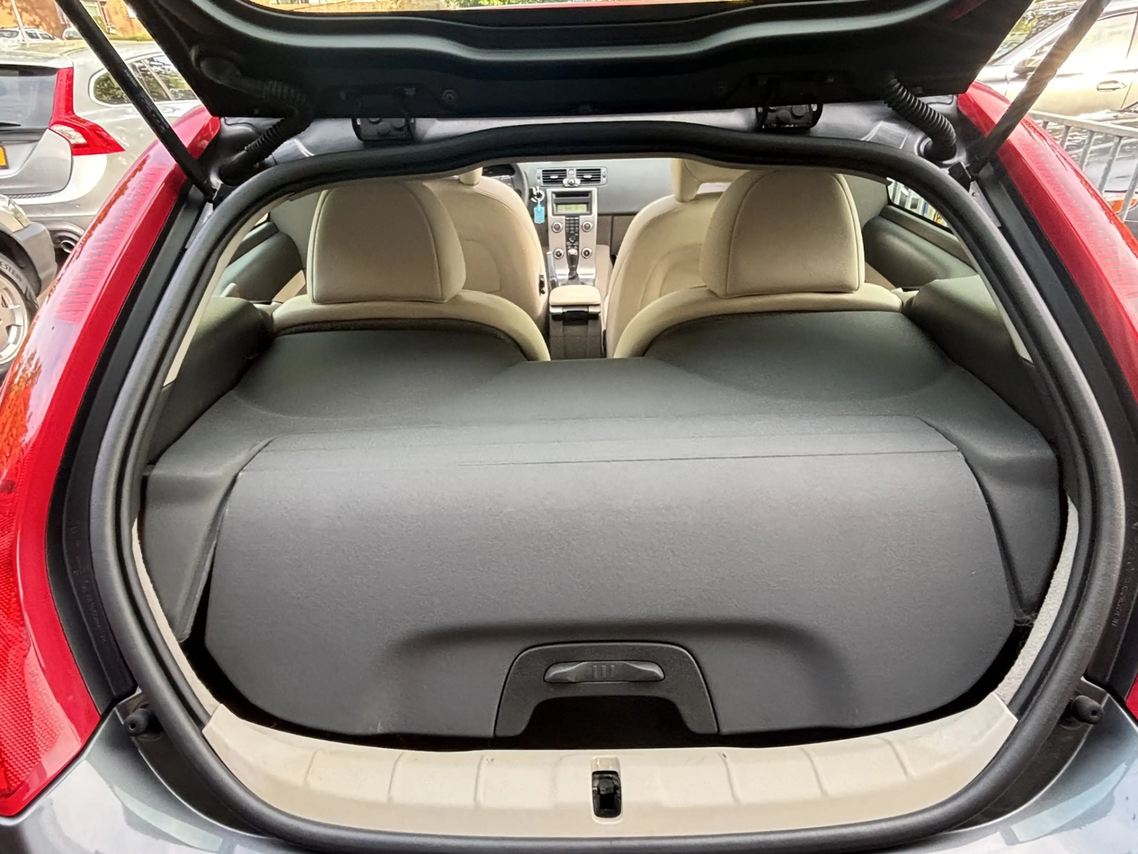 Volvo C30 1.6 Momentum Leder Schuifdak — photo 10