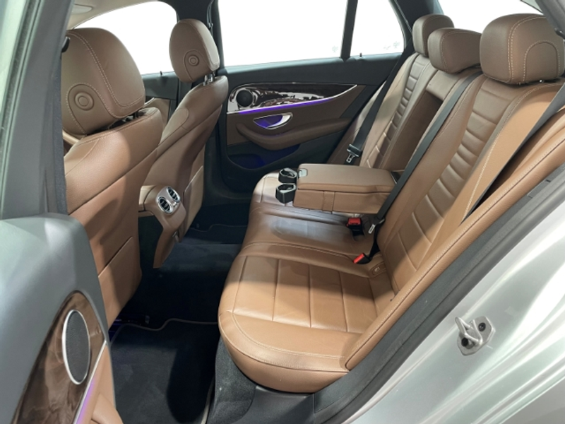 Mercedes-Benz E 400 Td 4M AMG-Line EU6d Leder Navi LED ACC StandHZG — photo 6