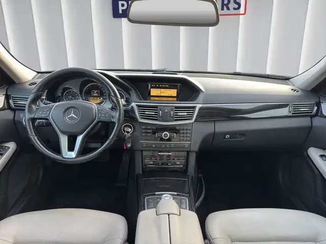 Mercedes-Benz E view 11