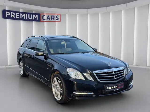 Mercedes-Benz E view 7