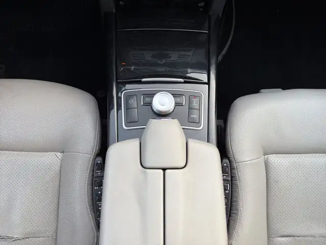 Mercedes-Benz E view 15