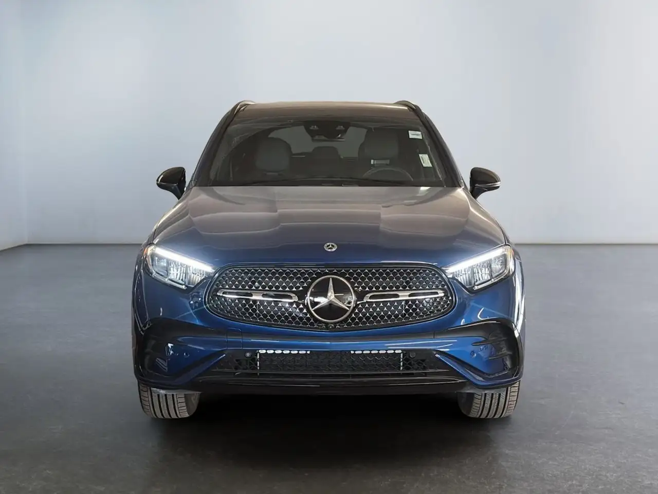 Mercedes-Benz GLC снимка Mercedes-Benz GLC