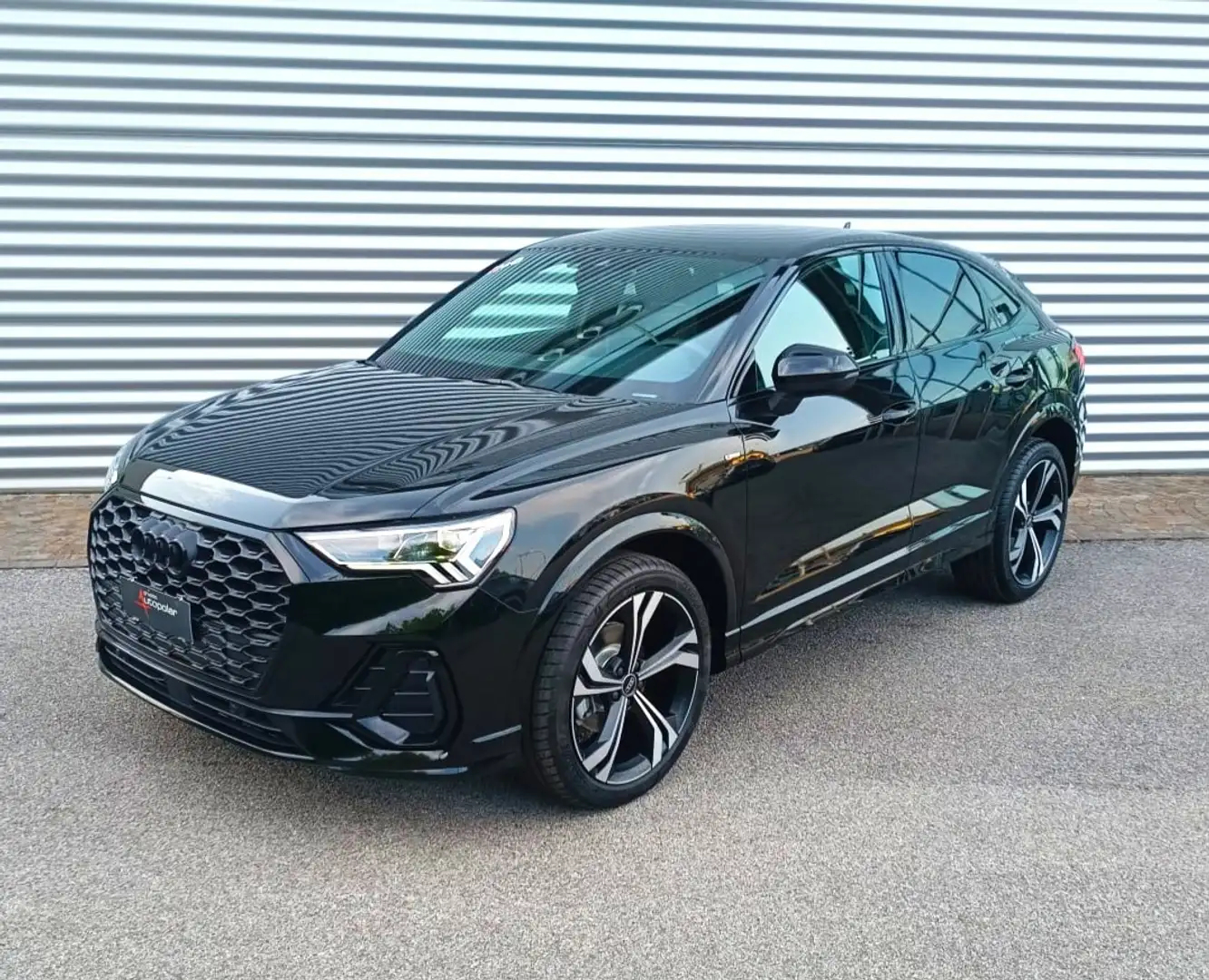 Audi Q3 SPORTBACK 35 TDI S-TRONIC IDENTITY BLACK Nero - 1