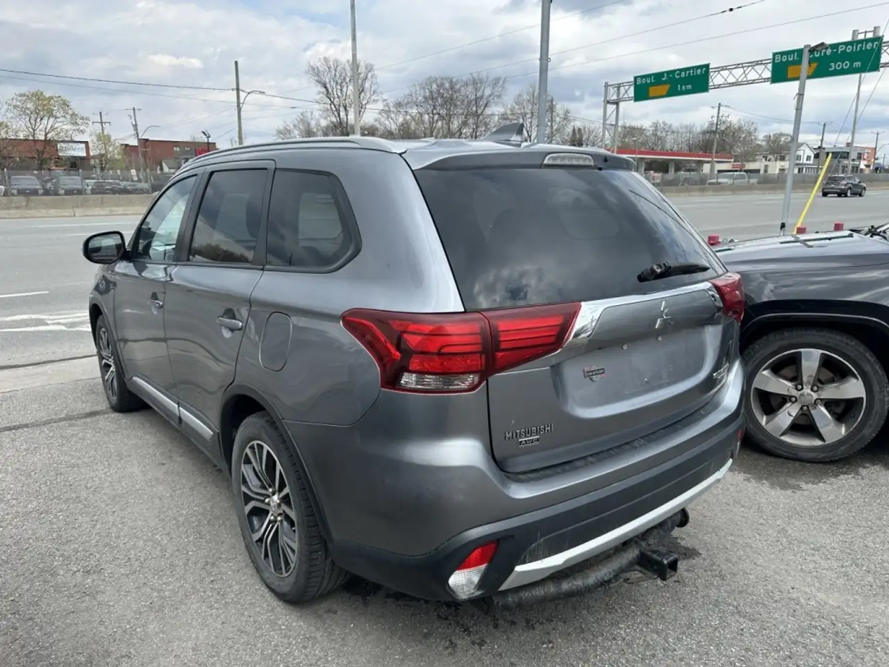 Mitsubishi Outlander снимка Mitsubishi Outlander