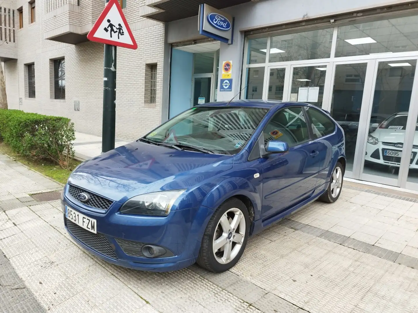 Ford Focus 1.8TDCI Trend Azul - 2