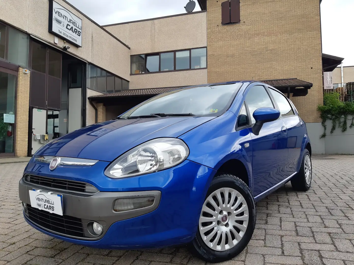 Fiat Punto Evo Punto Evo 5p 1.4 natural power Dynamic 70cv Blauw - 1