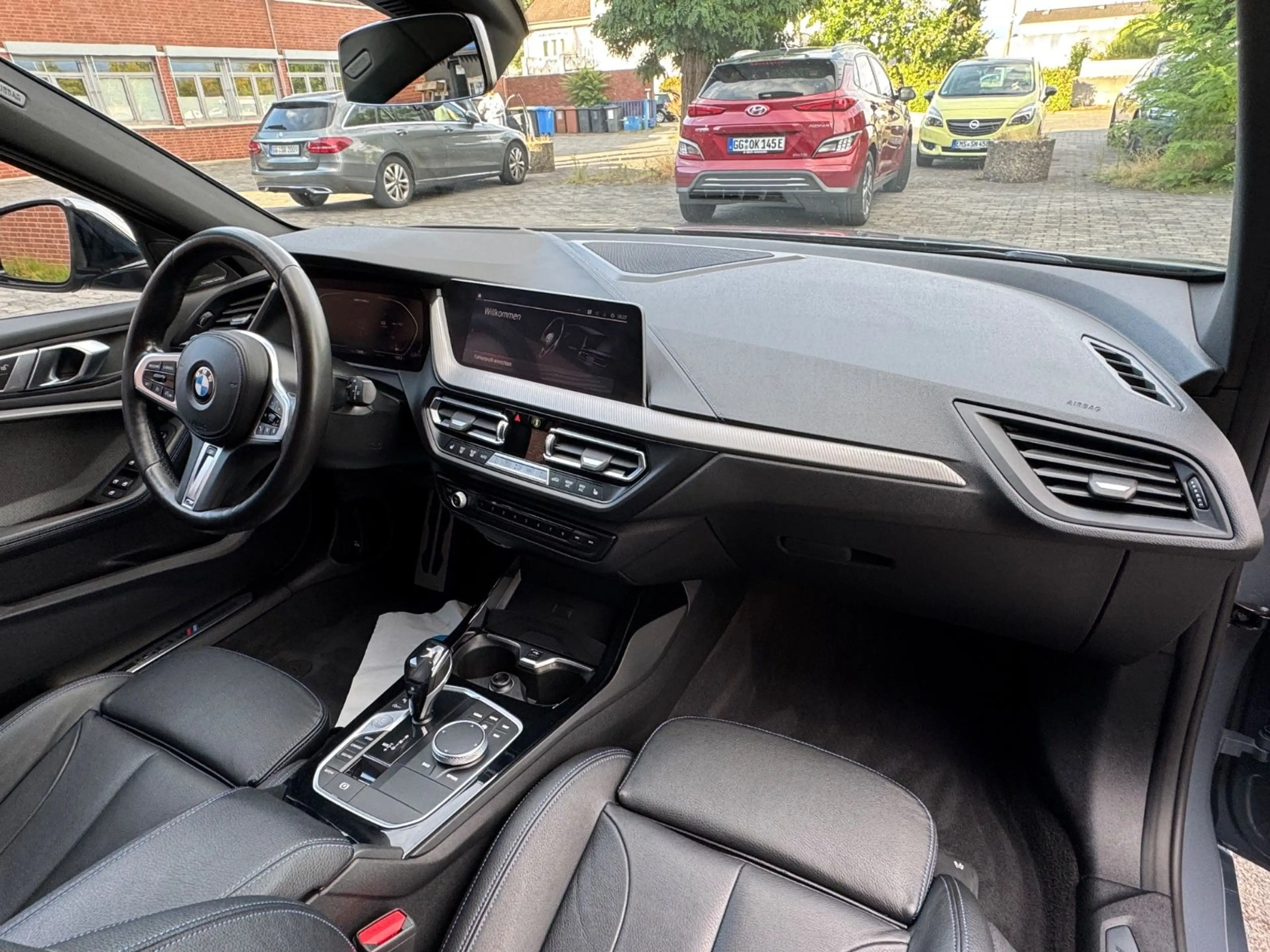 BMW 135 i xDrive M-SPORT *LED*LEDER*HuD*DR.ASSIST* — photo 10