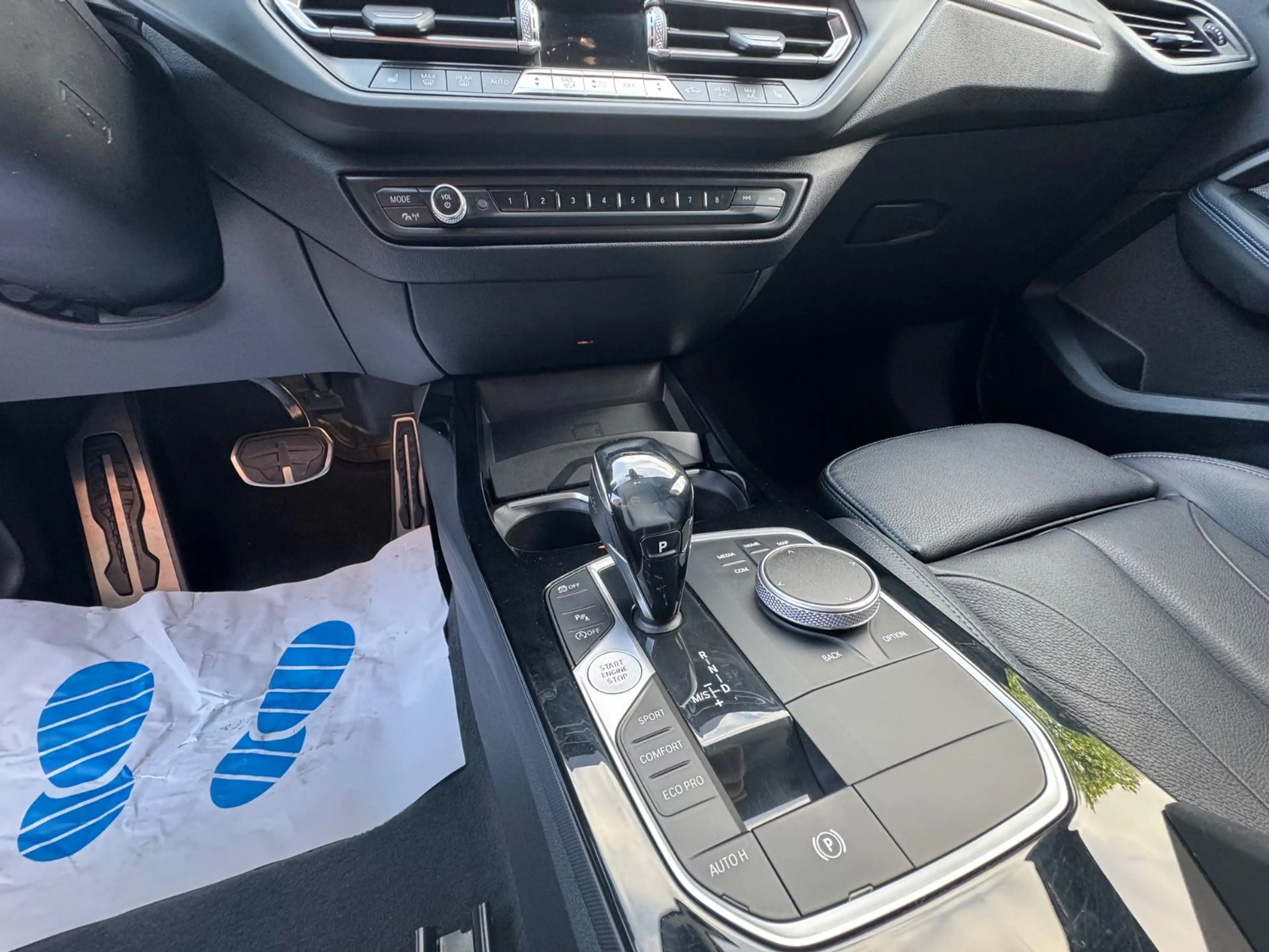 BMW 135 i xDrive M-SPORT *LED*LEDER*HuD*DR.ASSIST* — photo 15