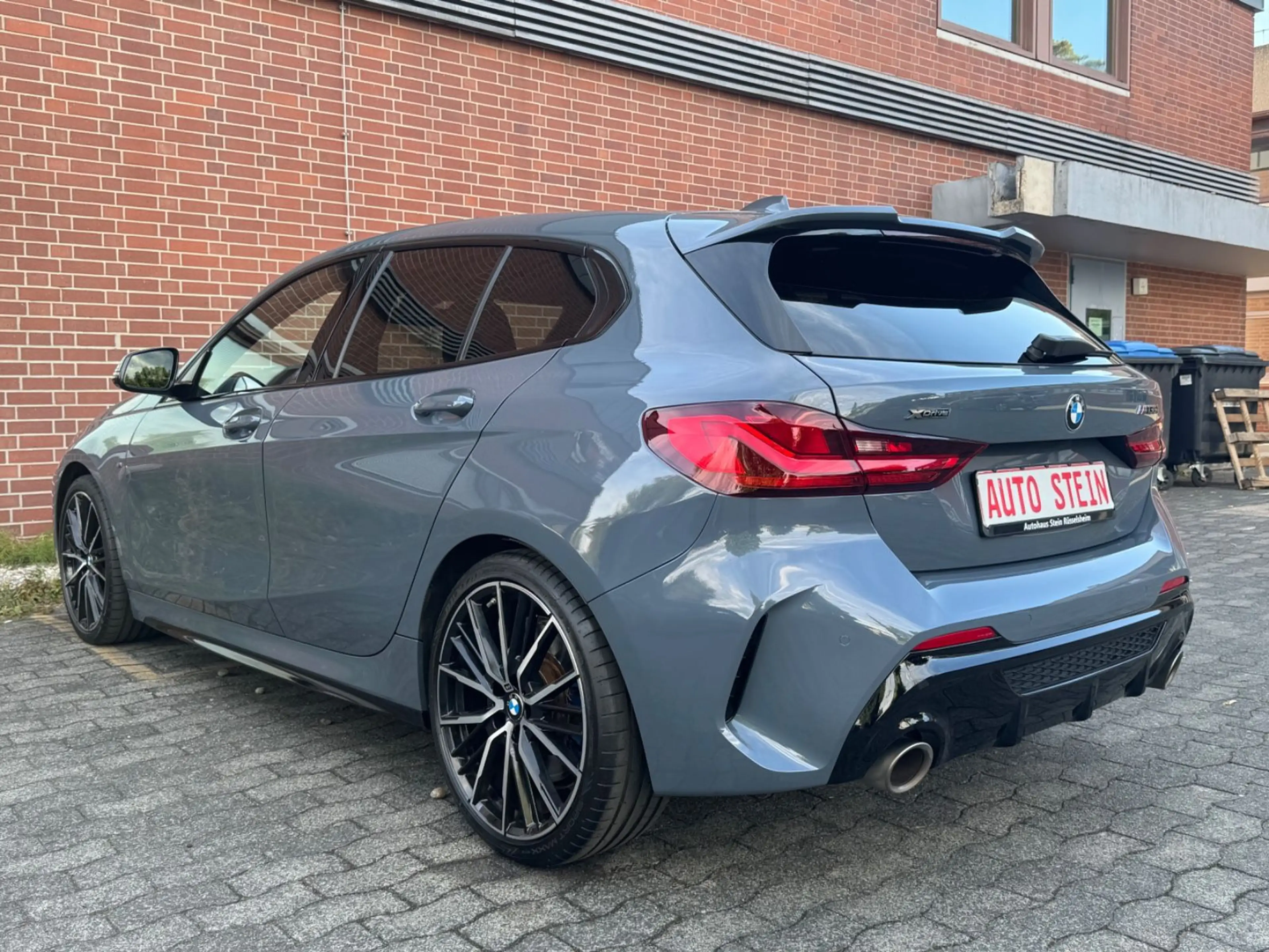 BMW 135 i xDrive M-SPORT *LED*LEDER*HuD*DR.ASSIST* — photo 7
