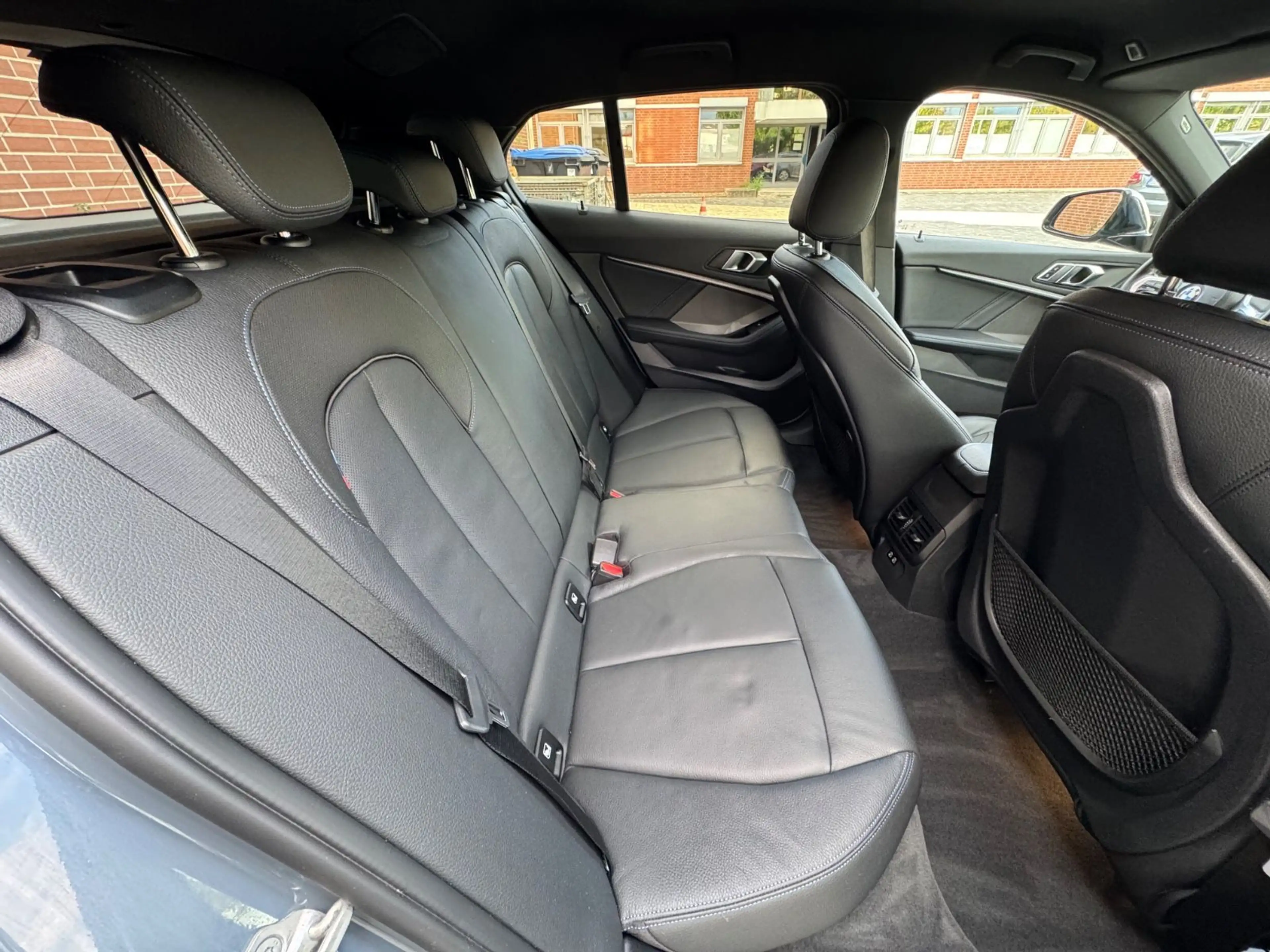 BMW 135 i xDrive M-SPORT *LED*LEDER*HuD*DR.ASSIST* — photo 13
