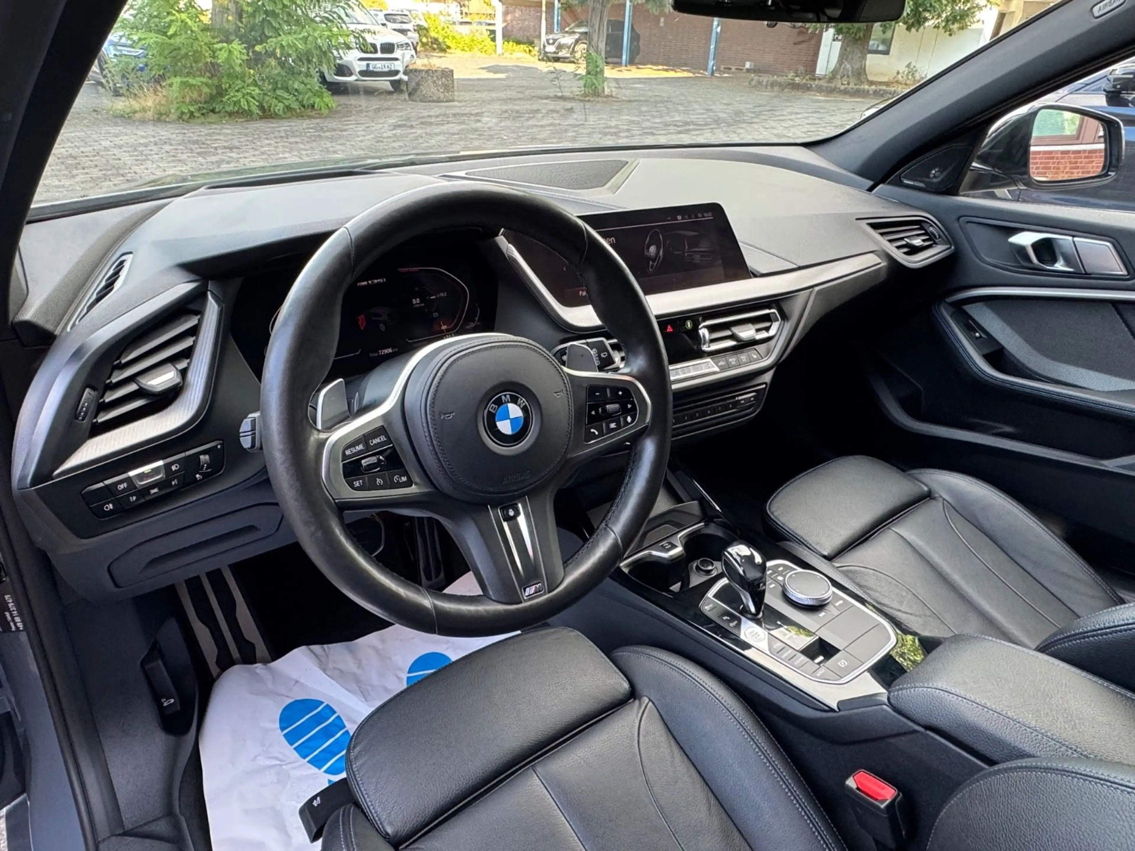 BMW 135 i xDrive M-SPORT *LED*LEDER*HuD*DR.ASSIST* — photo 9