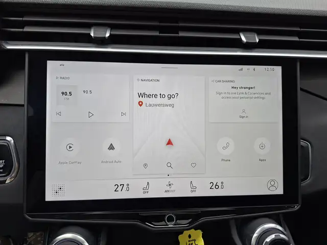 Lynk & Co 01 view 5