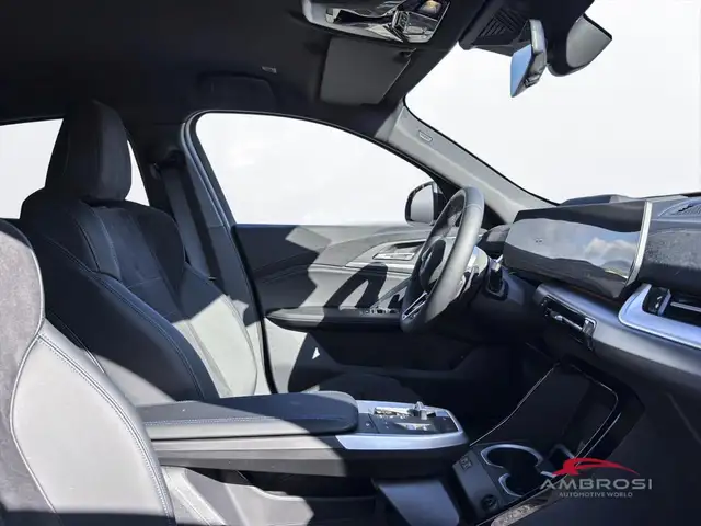 BMW X2 view 11