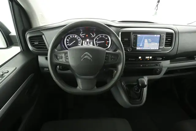 Citroen Jumpy view 2