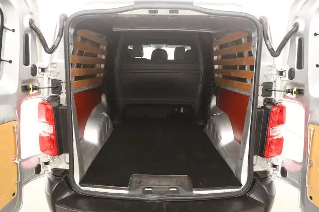 Citroen Jumpy view 3