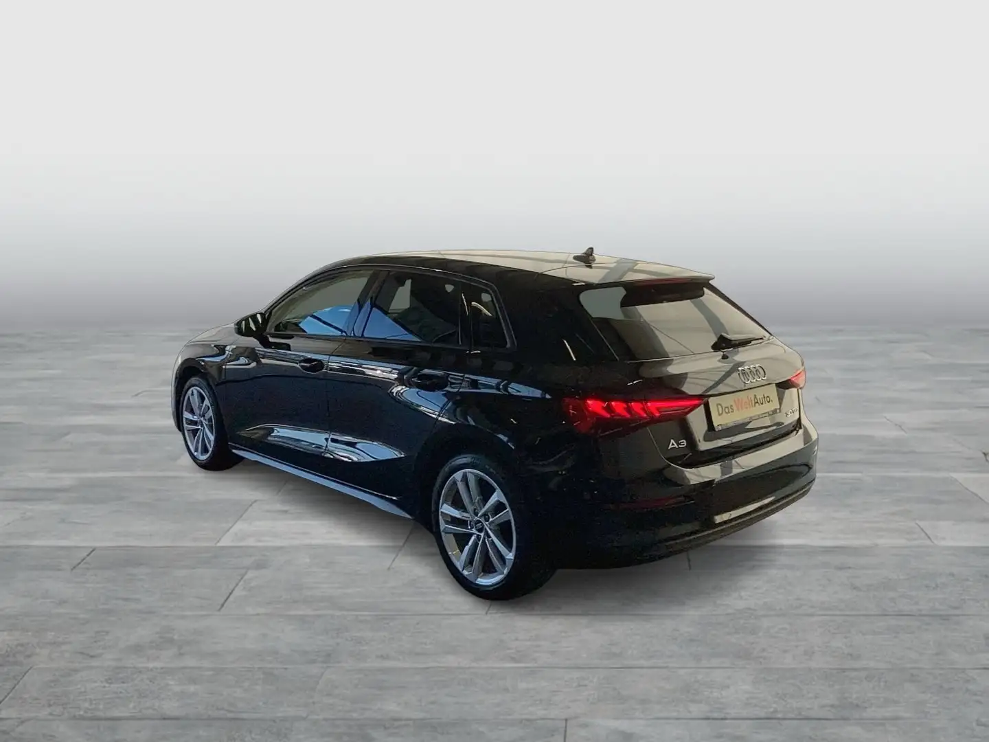 Audi A3 30 TFSI intense Schwarz - 2