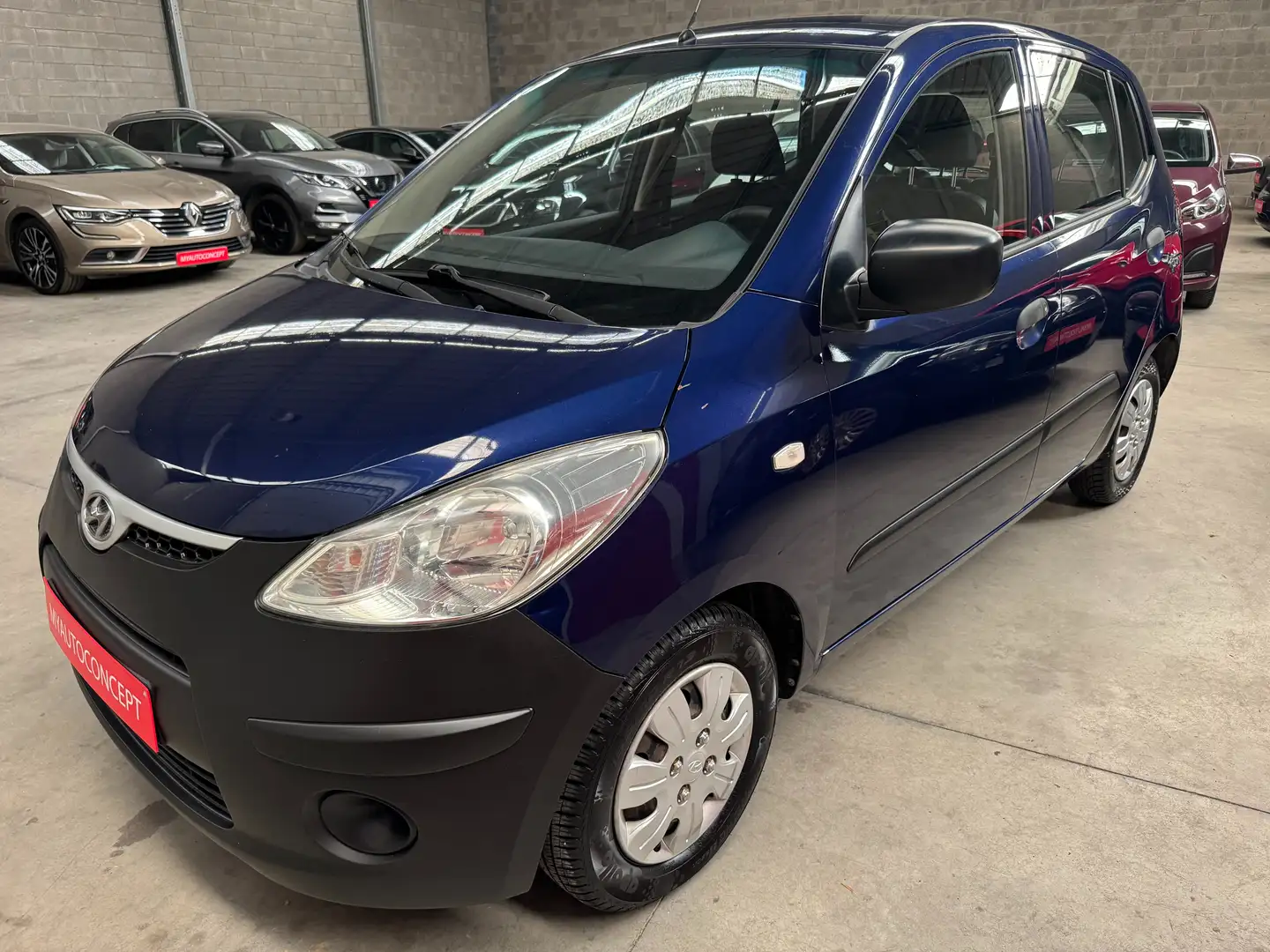 Hyundai i10 1.1i Lounge Bleu - 1