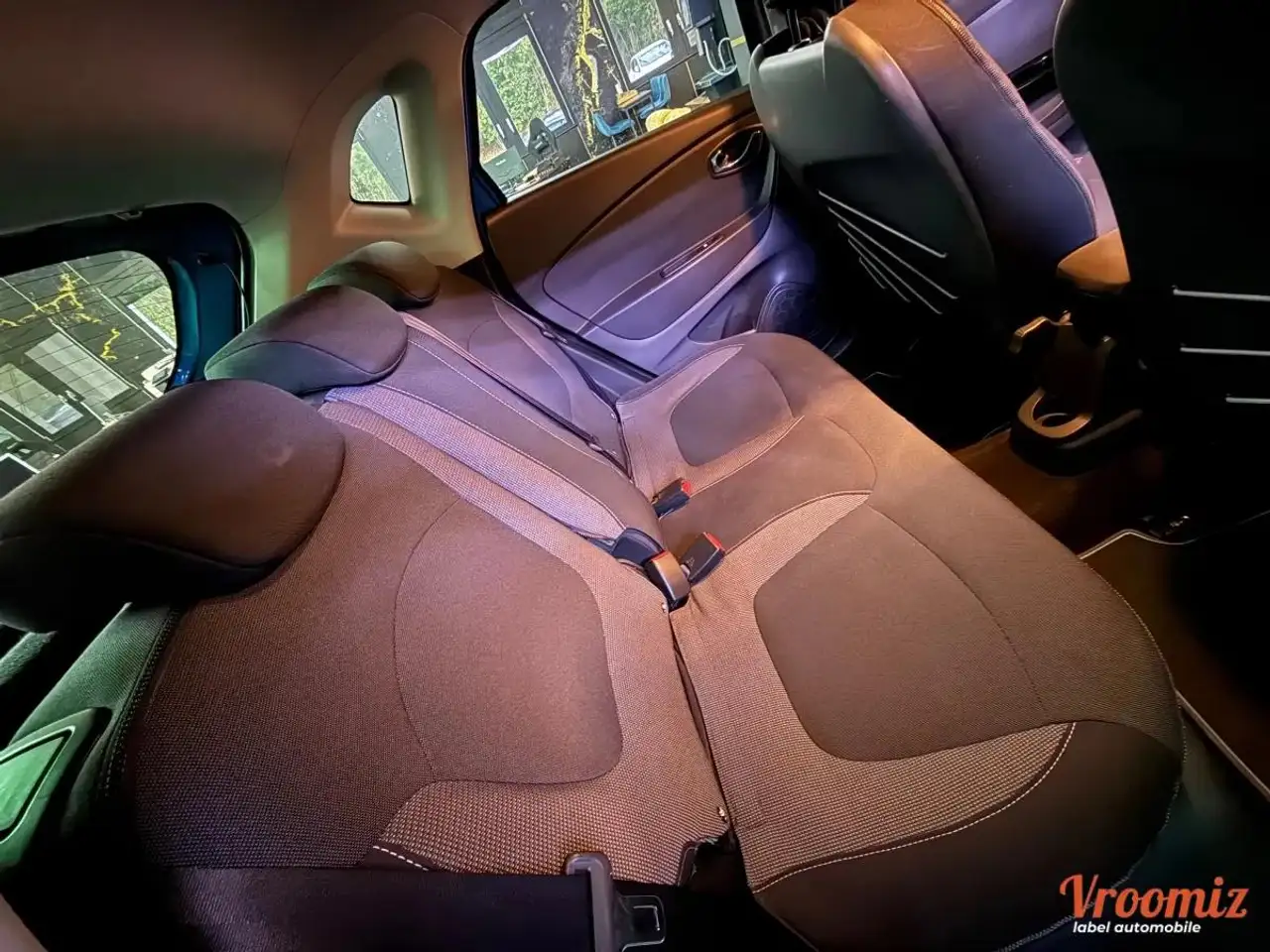 Renault Captur — photo 12