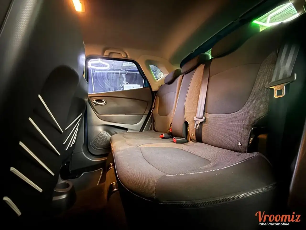 Renault Captur — photo 10