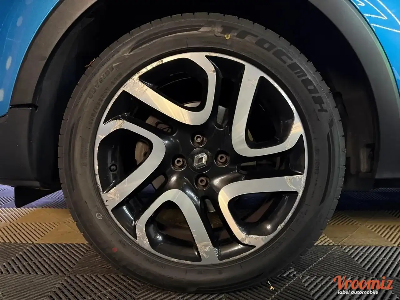 Renault Captur — photo 46