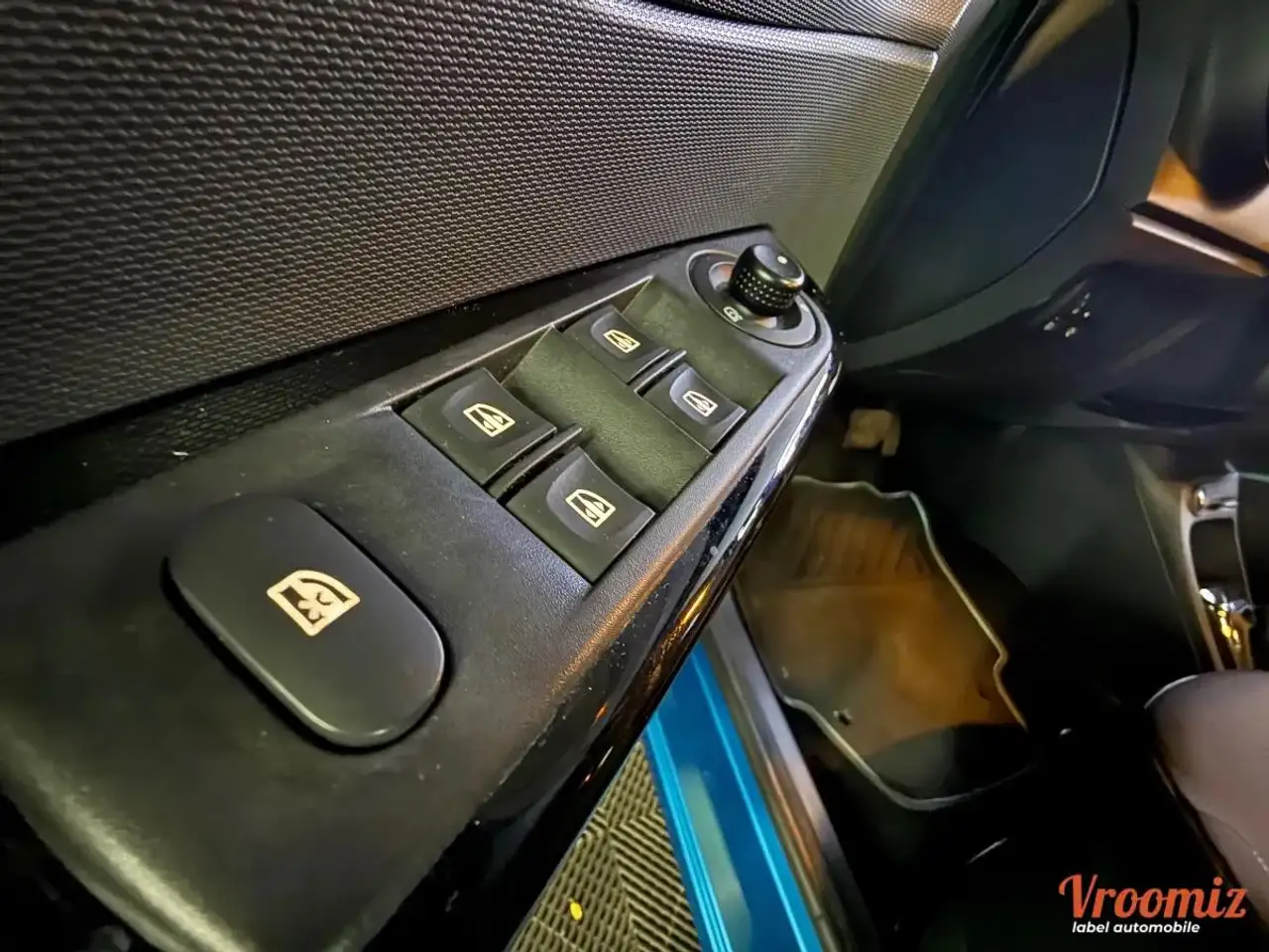 Renault Captur — photo 33