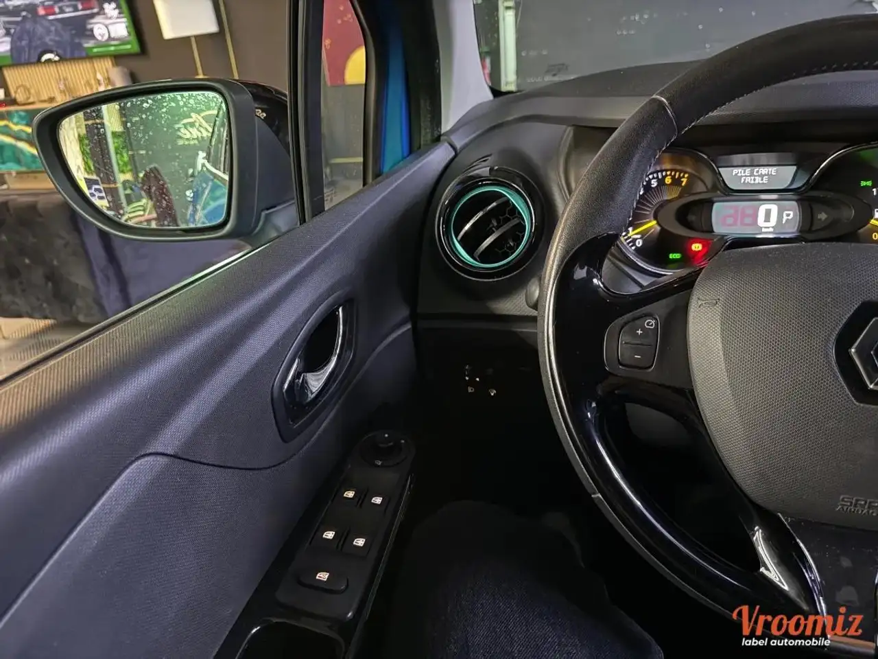 Renault Captur — photo 38